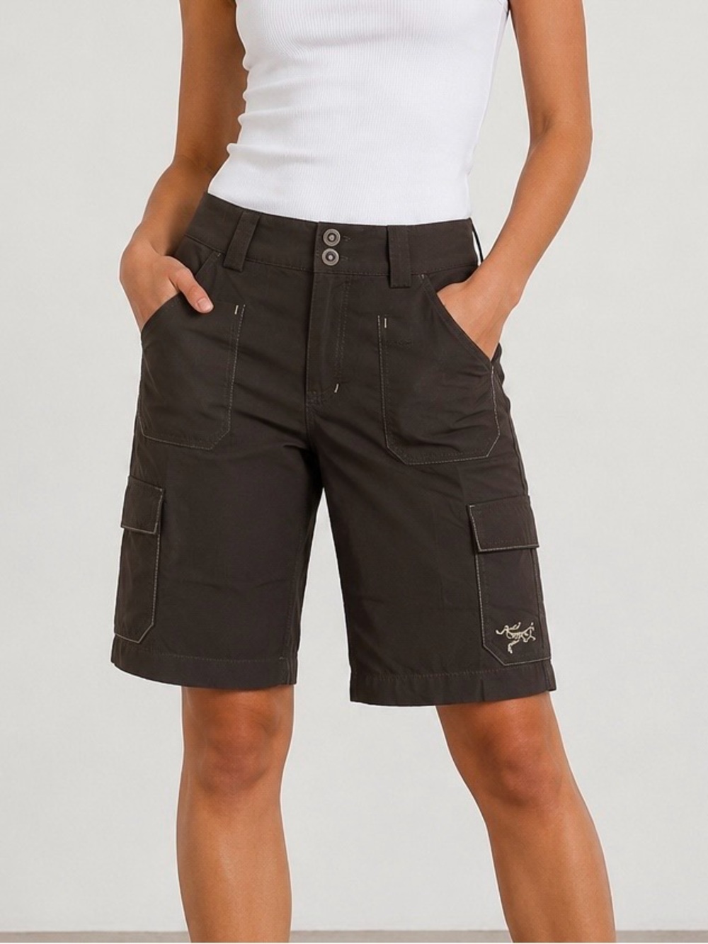 Arc’teryx Women’s Cargo Hiking Bermuda Shorts Brown Size 6 28” Waist Outdoor
